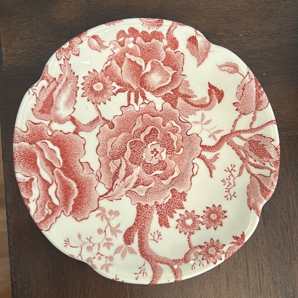 Johnson Bros England Teacup and Saucer sets (2) Chippendale Red Vintage - Picture 5 of 11